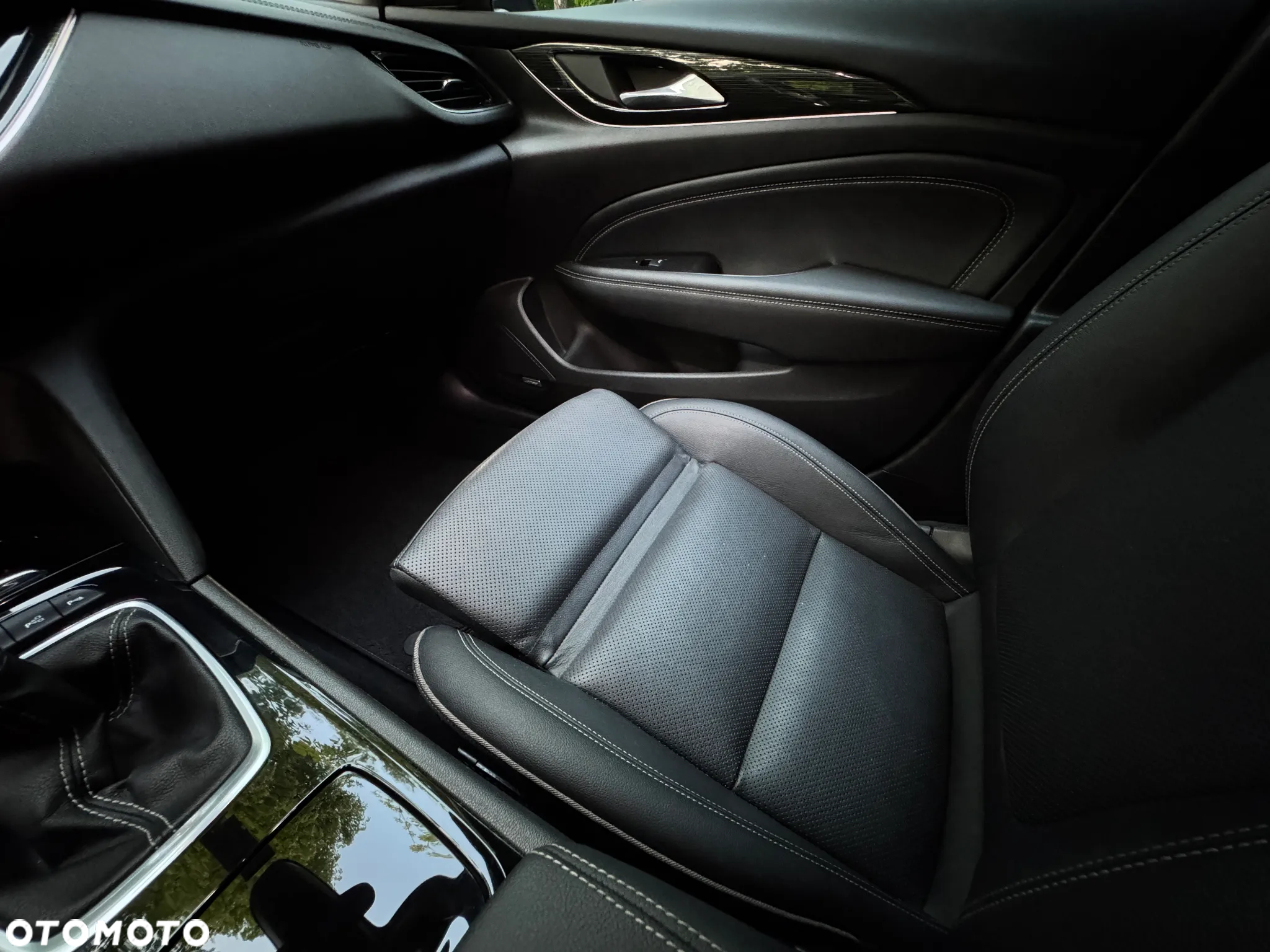 Opel Insignia 2.0 CDTI Innovation S&S - 26