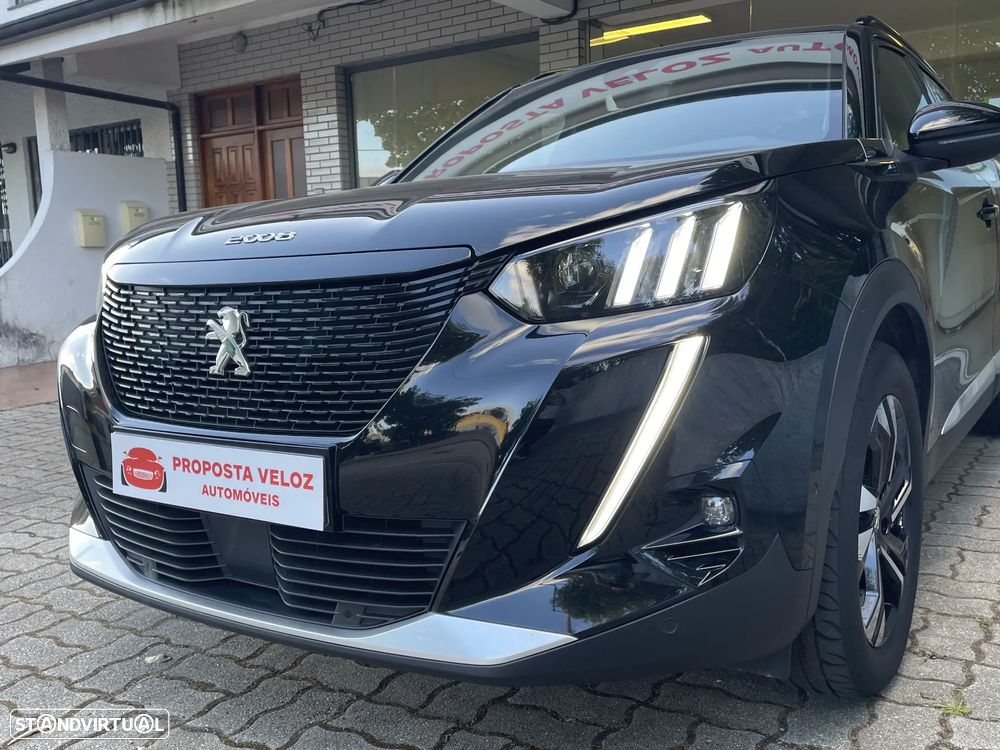 Peugeot e-2008 GT Pack - 12