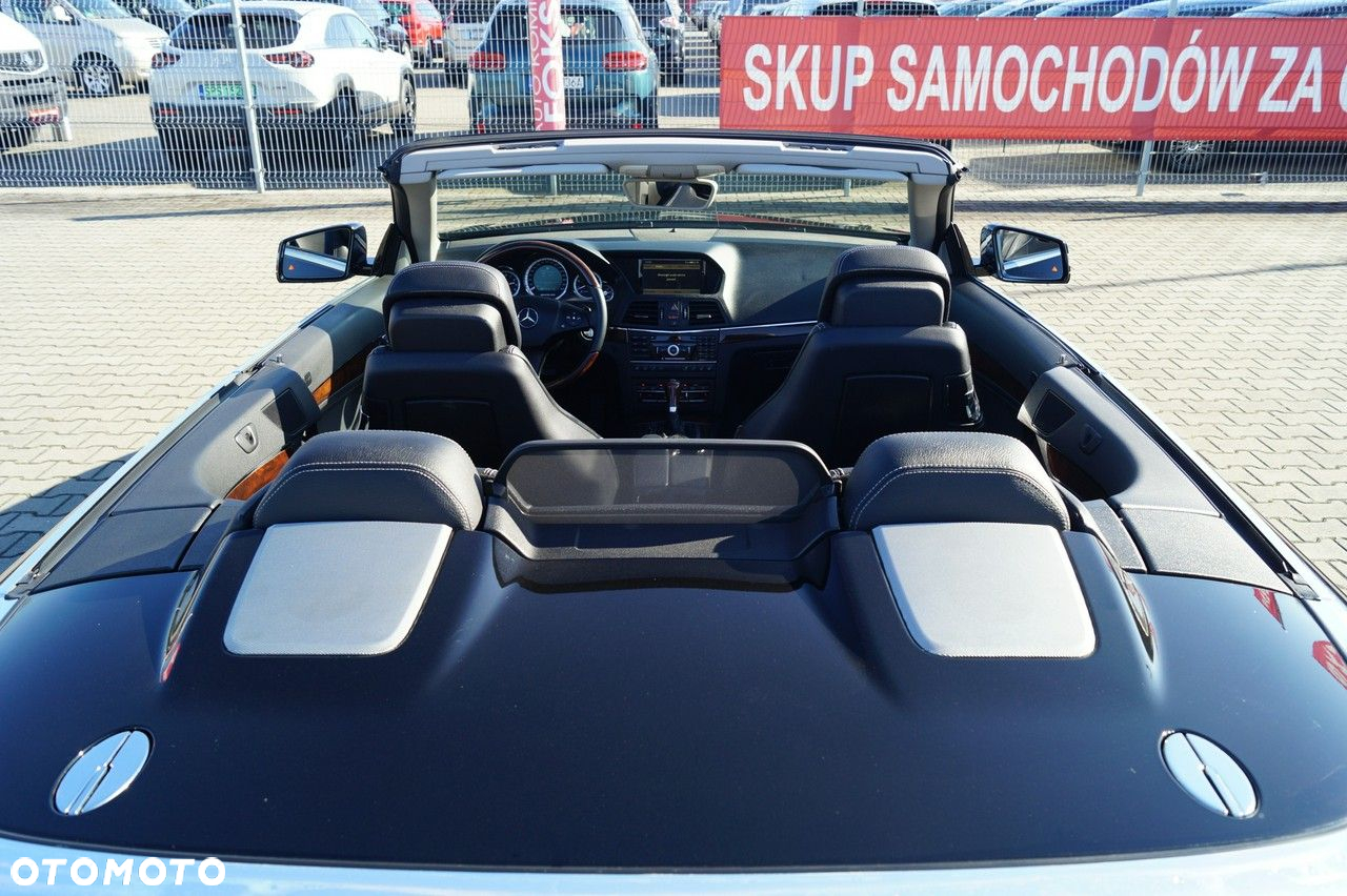 Mercedes-Benz Klasa E - 27