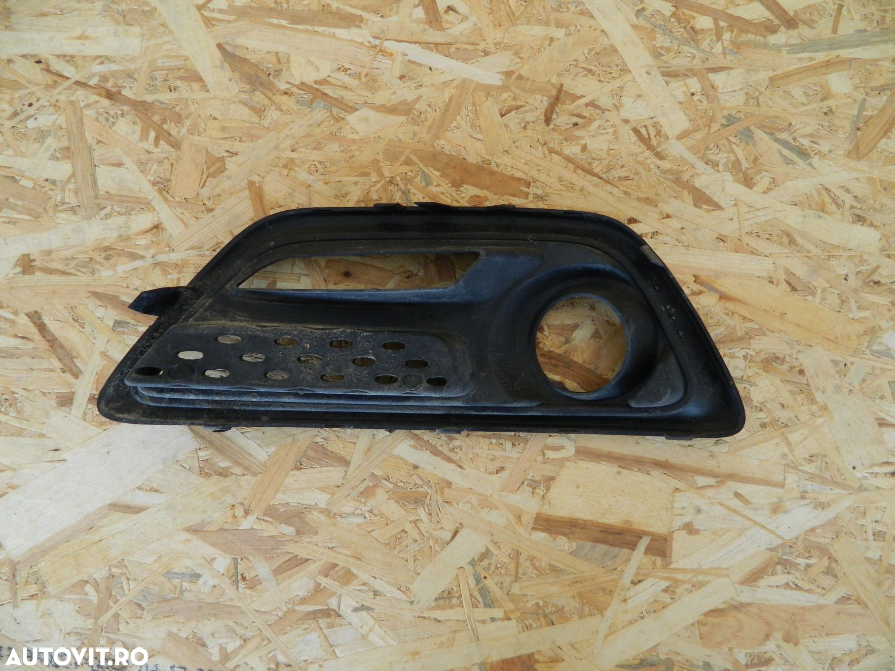 Grila proiector partea stanga, Renault Captur, 2012, 2013, 2014, 2015, 2016, 620752406R. - 5