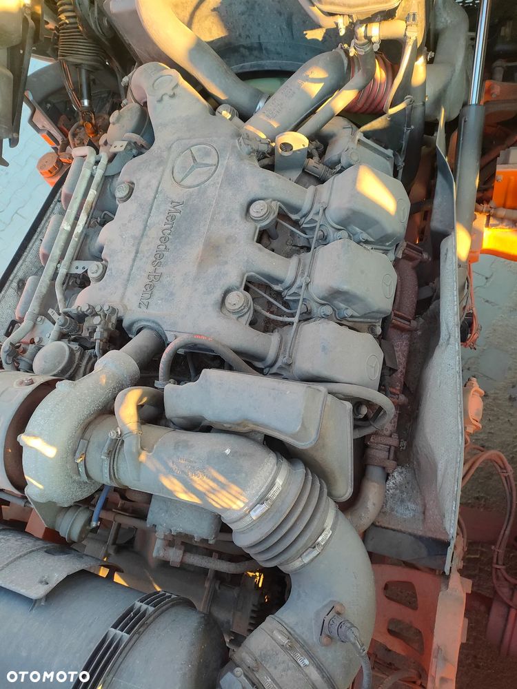 Mercedes-Benz 2541L - 8