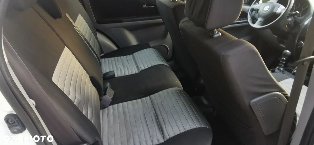 Suzuki SX4 2.0 DDiS 4x4 Style - 16