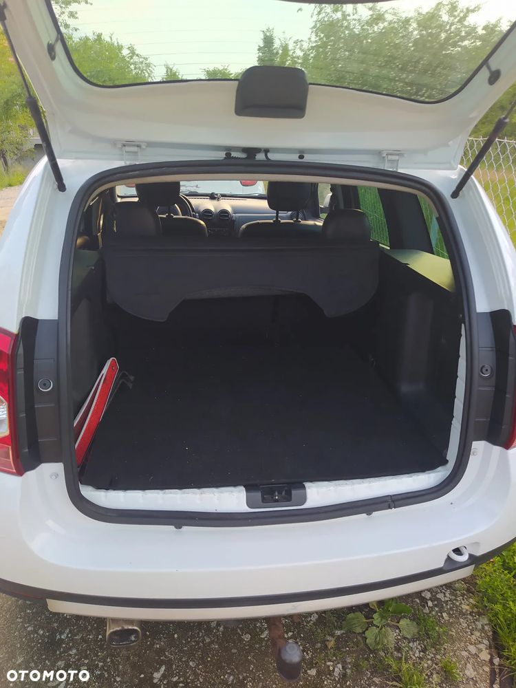 Dacia Duster 1.6 16V 4x4 Laureate - 8