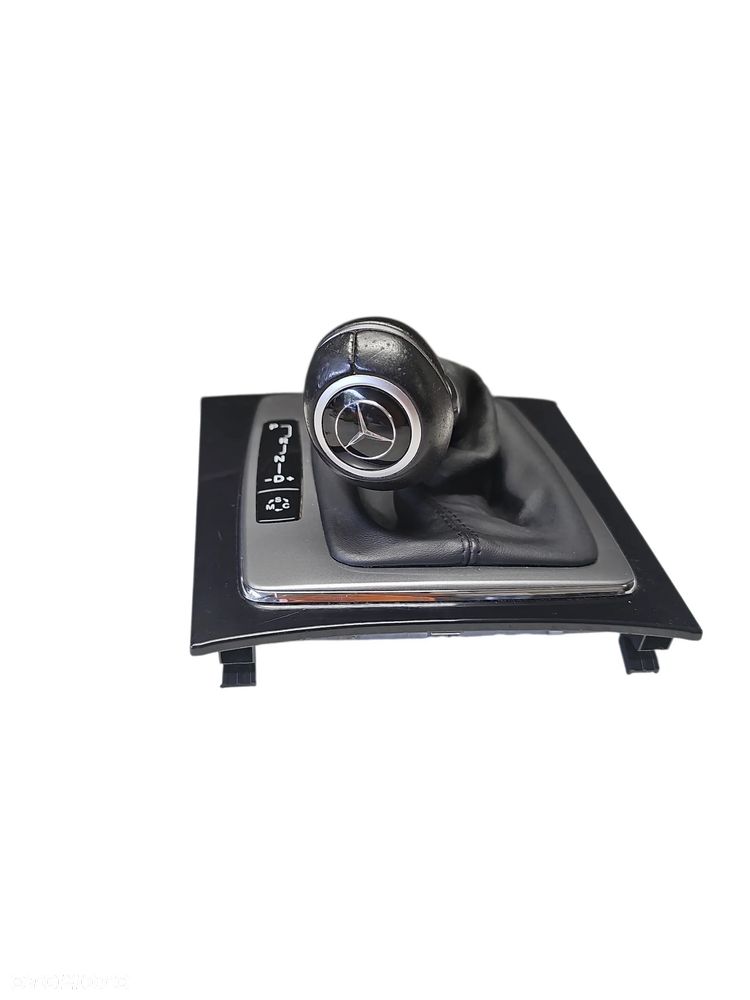 OSŁONA GAŁKA MIESZEK MERCEDES W204 A2046800039 - 2