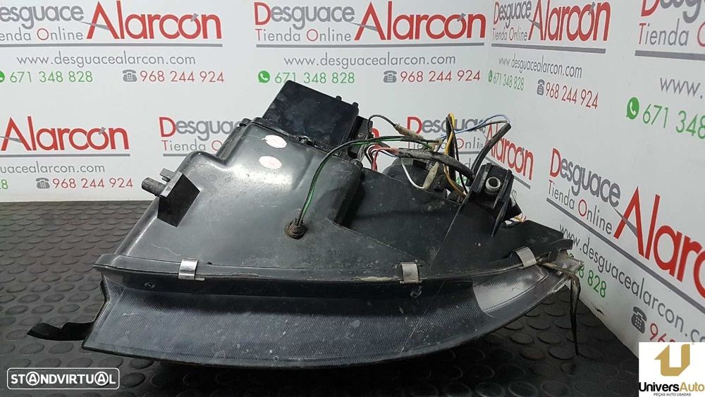 FAROL DIREITO AUDI A6 BERLINA (4B2) 2.5 TDI - 8