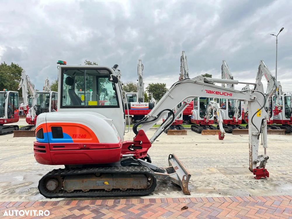 Takeuchi TB 240 - 2
