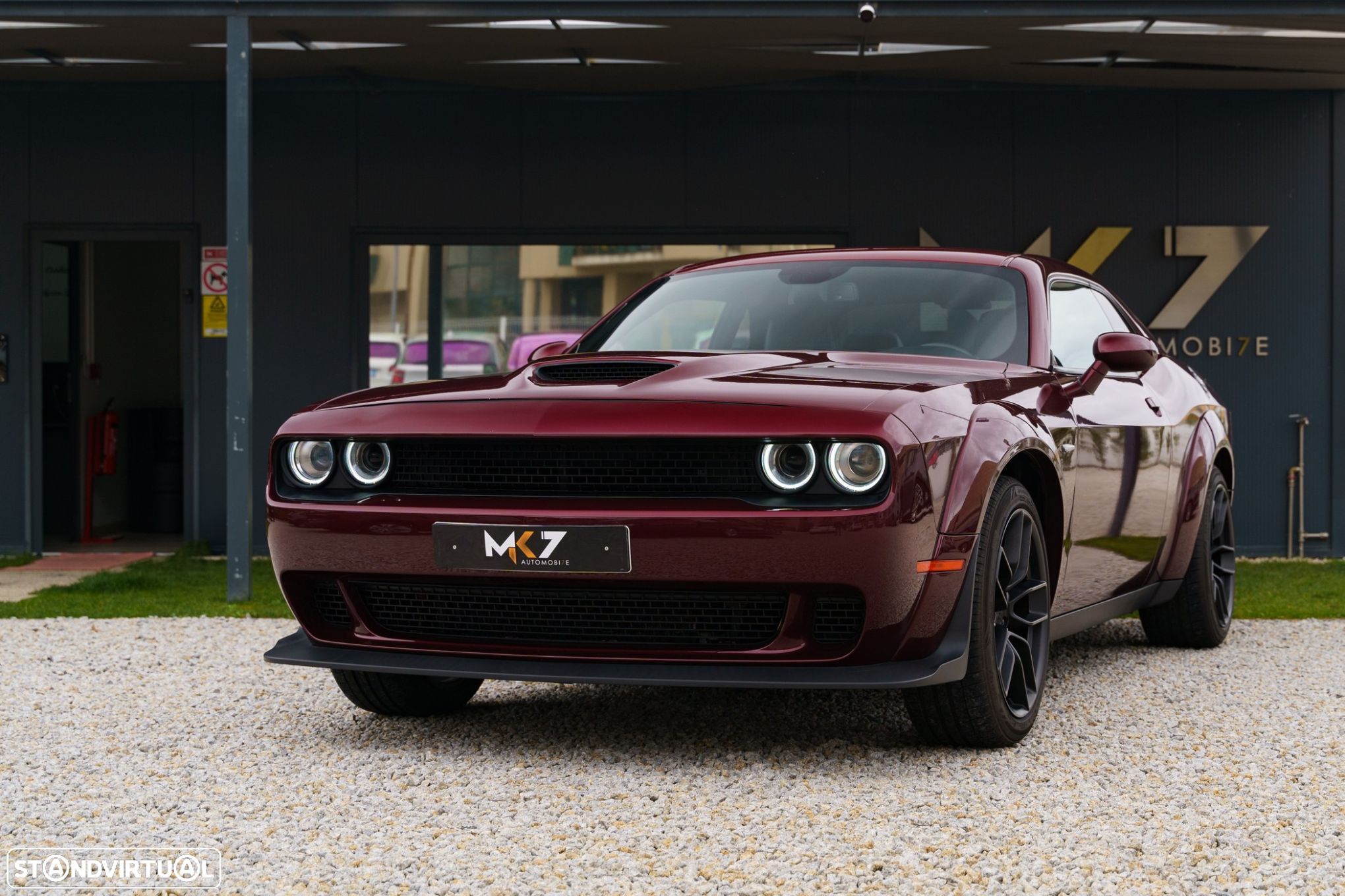 Dodge Challenger Auto SXT Plus - 1