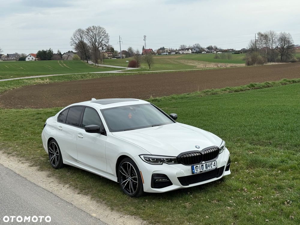 BMW Seria 3 330i xDrive M Sport - 13