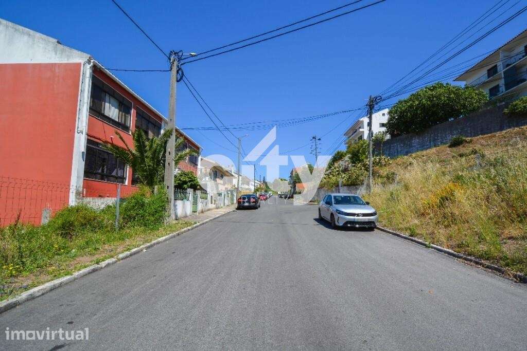 EXCELENTE TERRENO DE 566 M2, EM A-DA-BEJA, PROXIMO AO UBBO - Grande imagem: 3/17