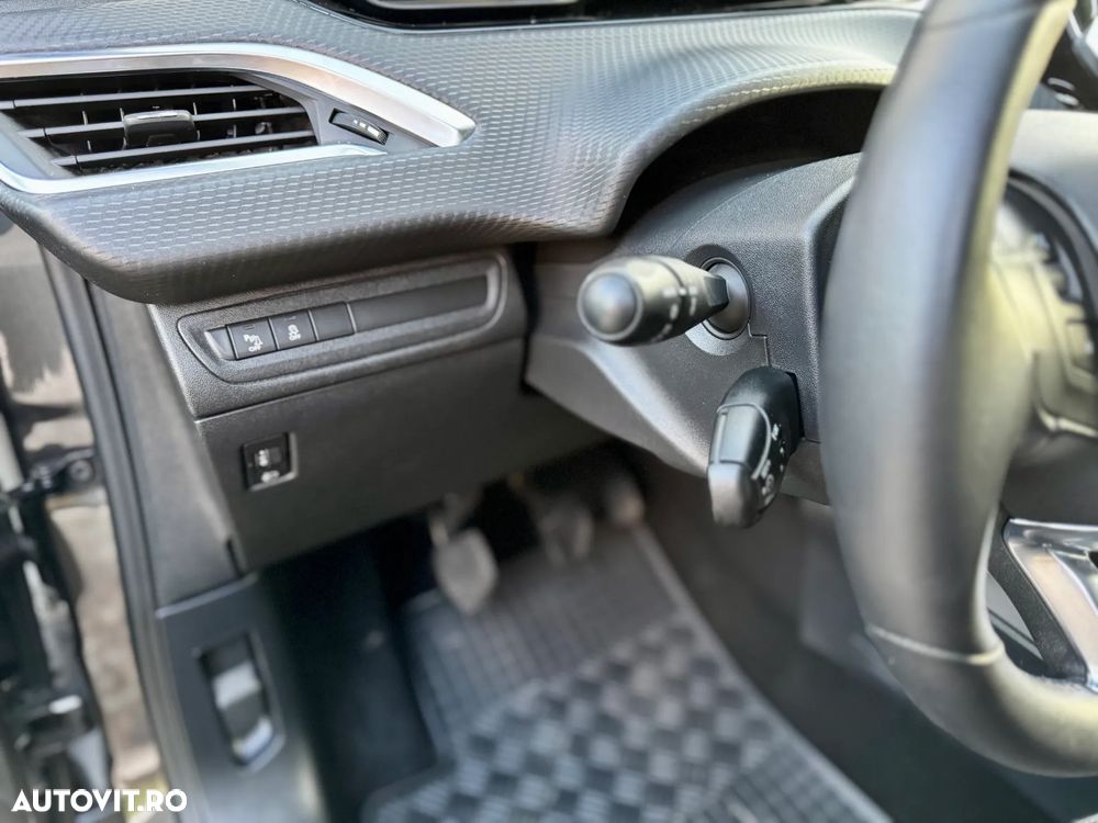 Peugeot 2008 PureTech 82 Style - 10