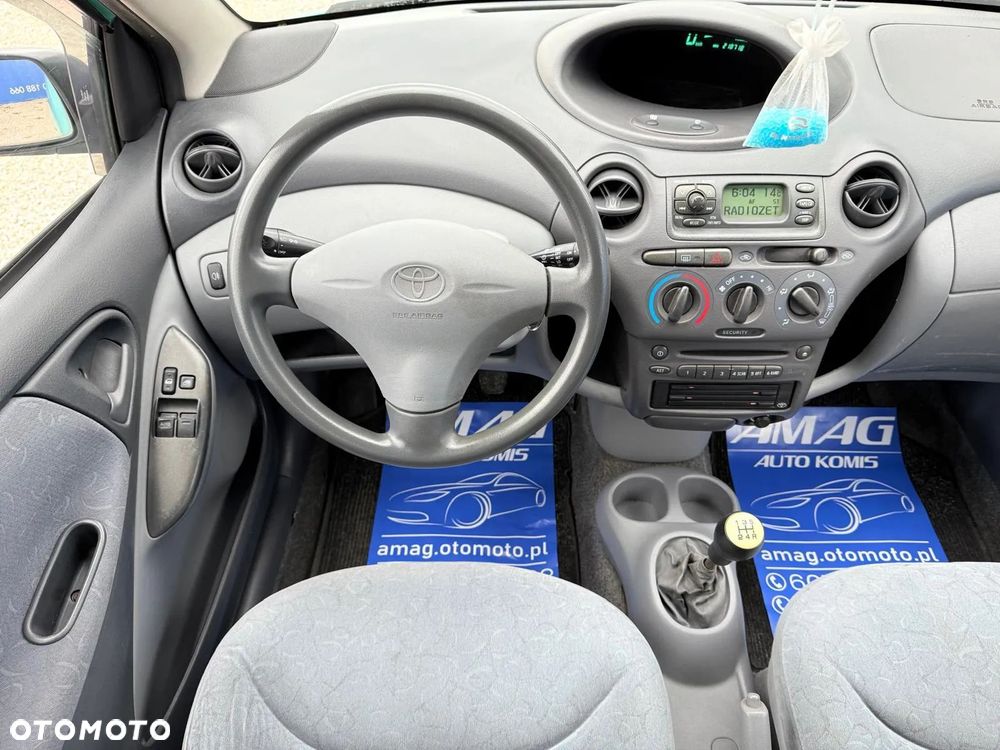 Toyota Yaris 1.0 Base - 20