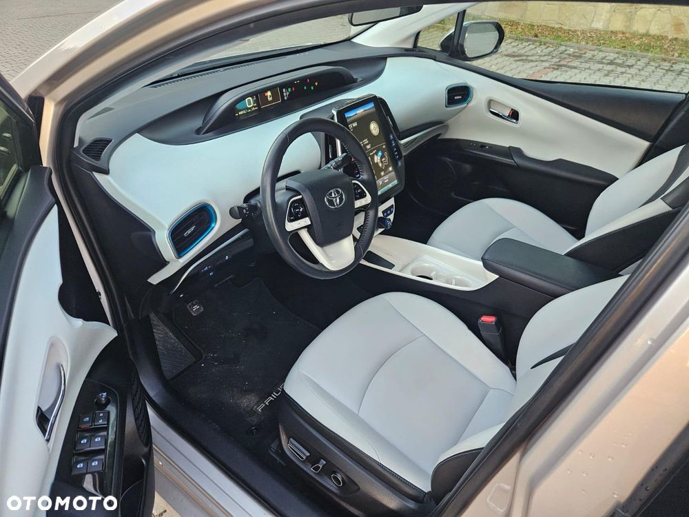 Toyota Prius - 14