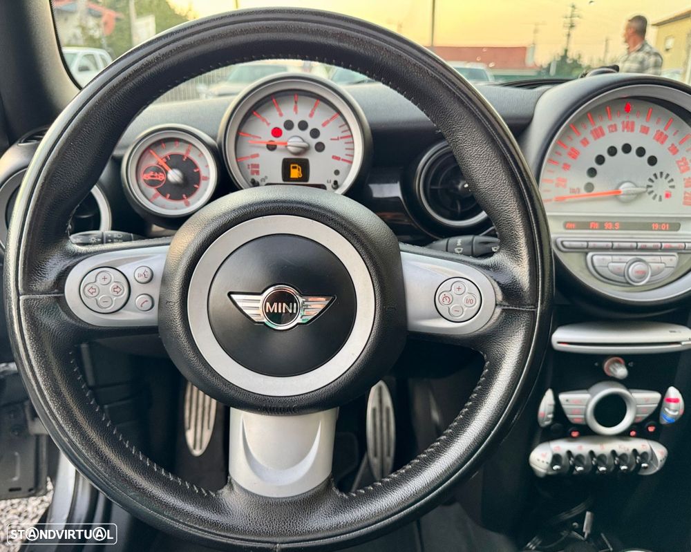 MINI Cabrio Cooper S - 17