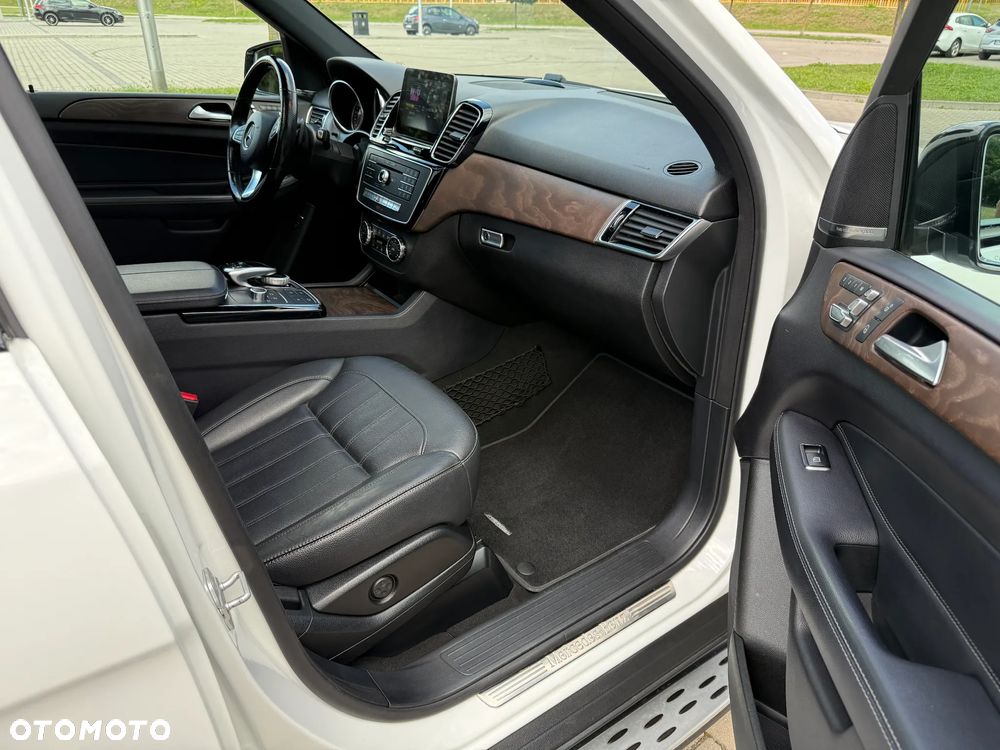 Mercedes-Benz GLE 350 d 4Matic 9G-TRONIC AMG Line - 17