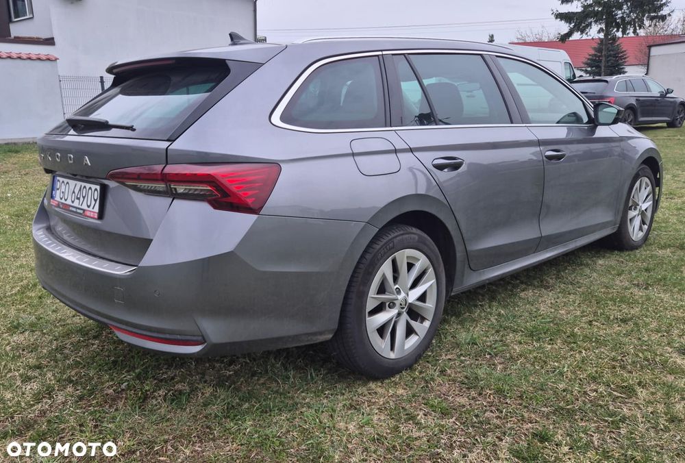 Skoda Octavia 2.0 TDI Style DSG - 4