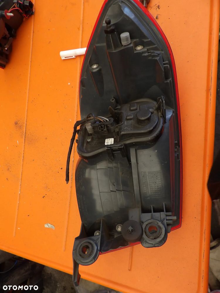 BMW - F32 - PRAWA LAMPA TYLNA - EUROPA - 4