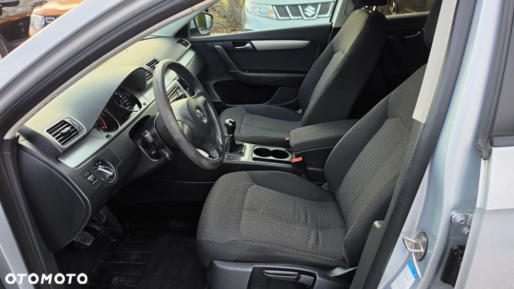 Volkswagen Passat 2.0 Blue TDI SCR Comfortline - 13
