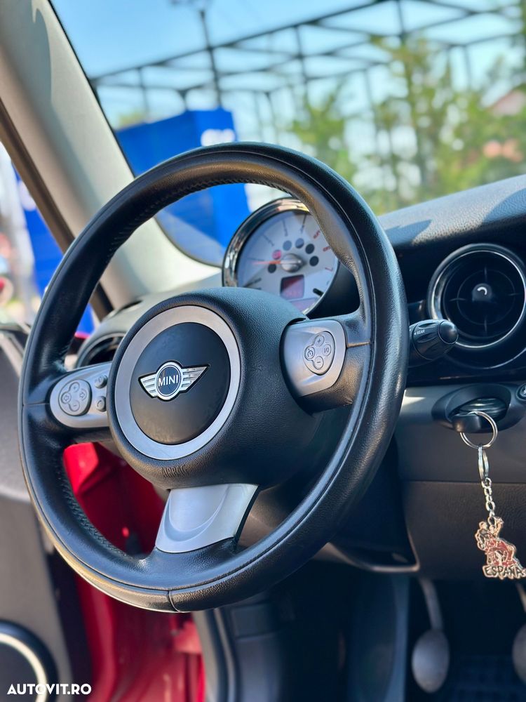 Mini Cooper One D - 7