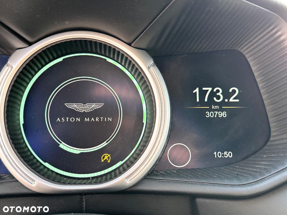 Aston Martin DB11 - 24