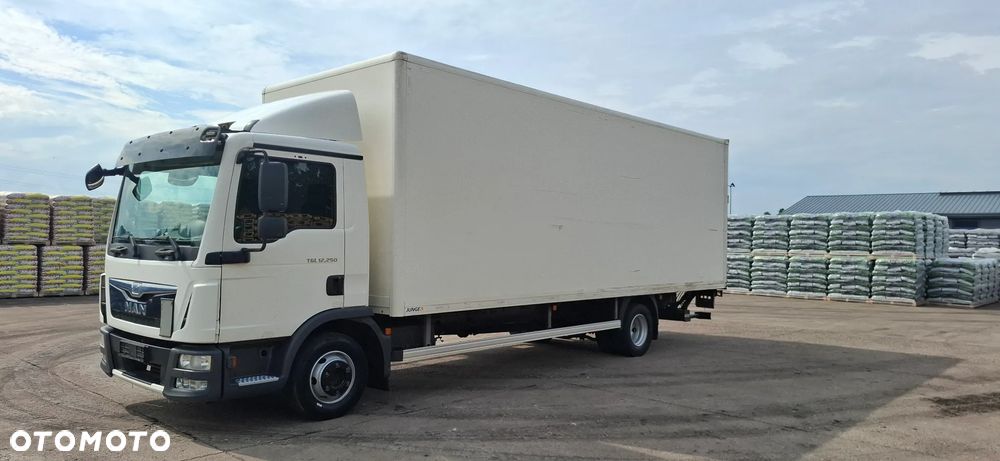MAN TGL 12.250 - 2