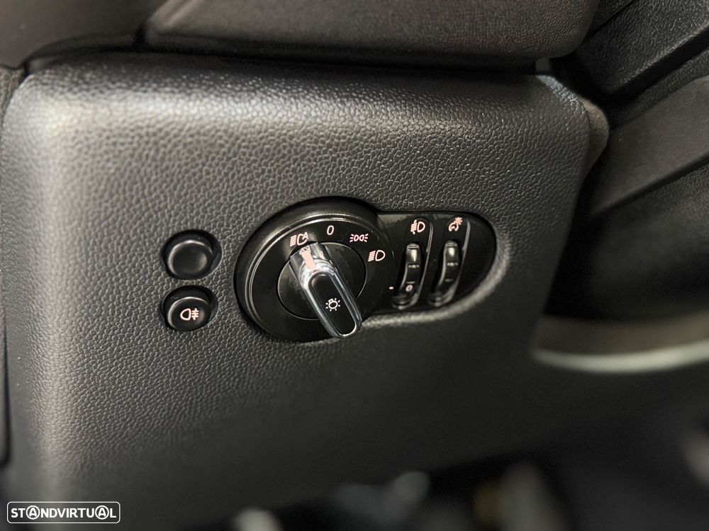 MINI 5 Portas One D - 24