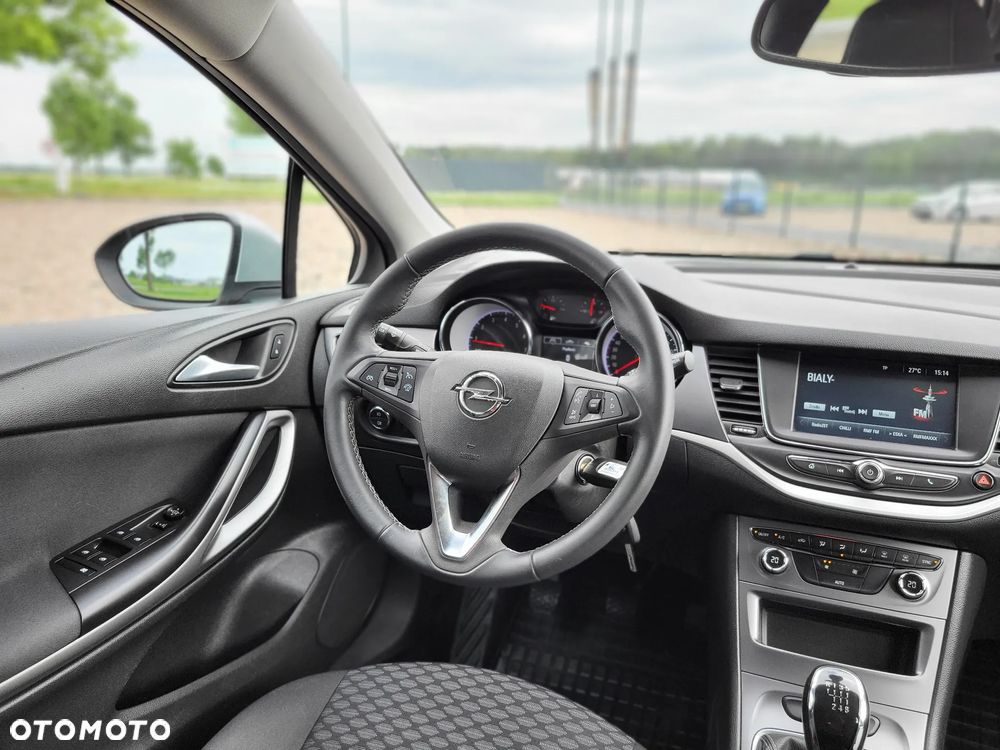 Opel Astra 1.4 T Enjoy - 11