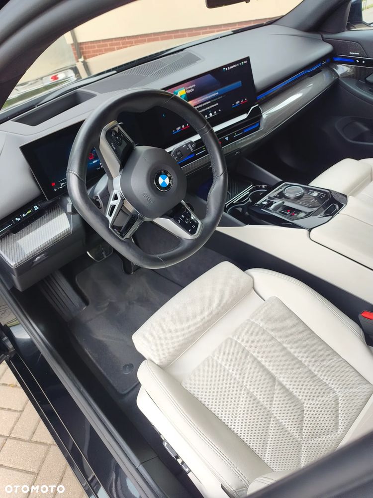 BMW Seria 5 520d xDrive mHEV - 2