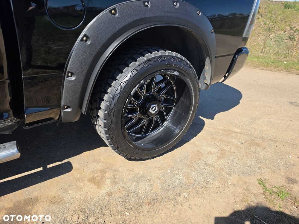Dodge RAM - 13