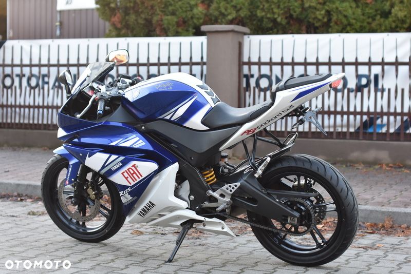 Yamaha YZF - 16
