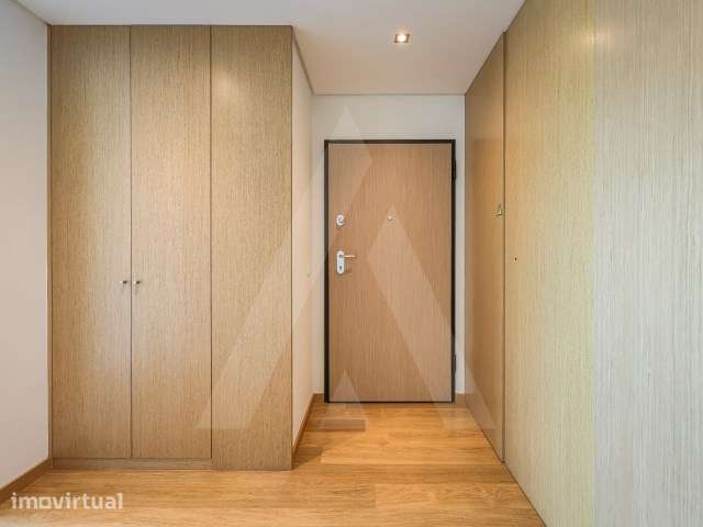 Apartamento T2, Varandas e Garagem Fechada no Centro de Aveiro - Grande imagem: 5/47