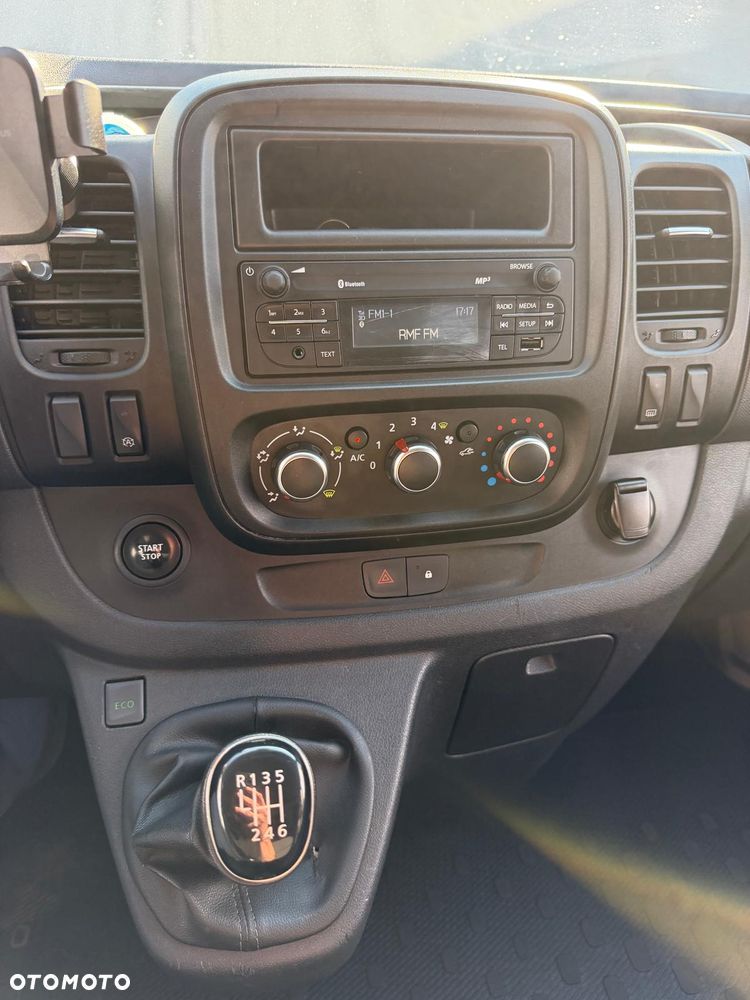 Renault Trafic - 17