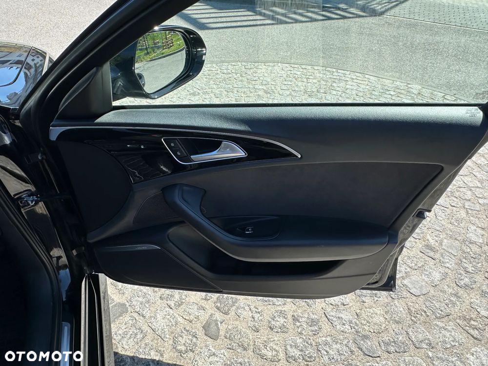Audi A6 Avant 2.0 TDI Ultra S tronic - 16