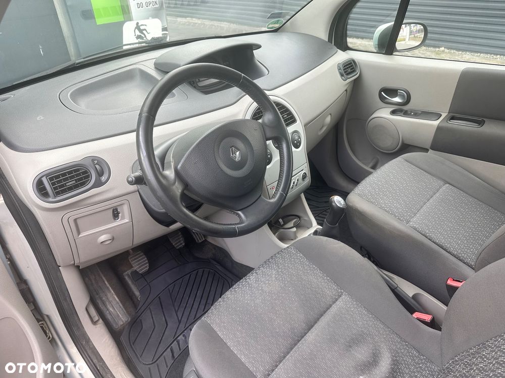 Renault Modus 1.6 16V Privilege - 21