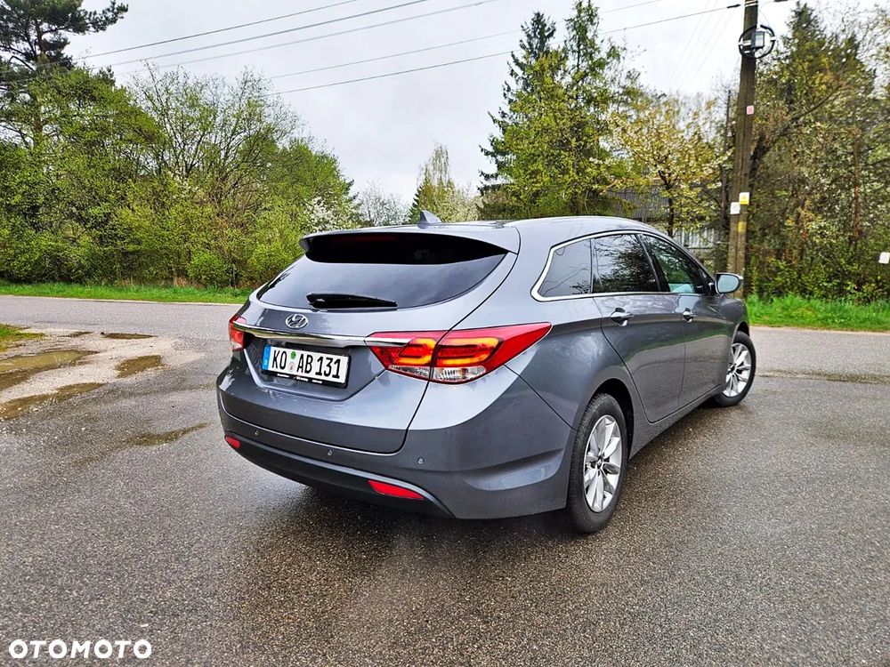 Hyundai i40 Kombi blue 1.7 CRDi Family - 14