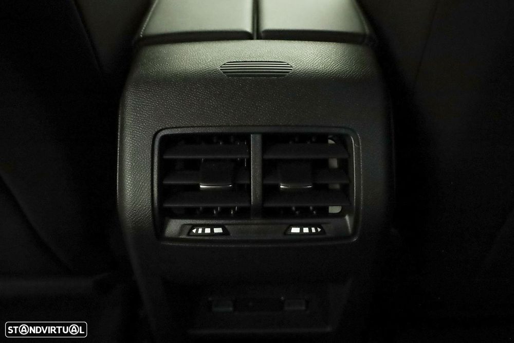 Peugeot 408 1.2 PureTech Allure EAT8 - 25