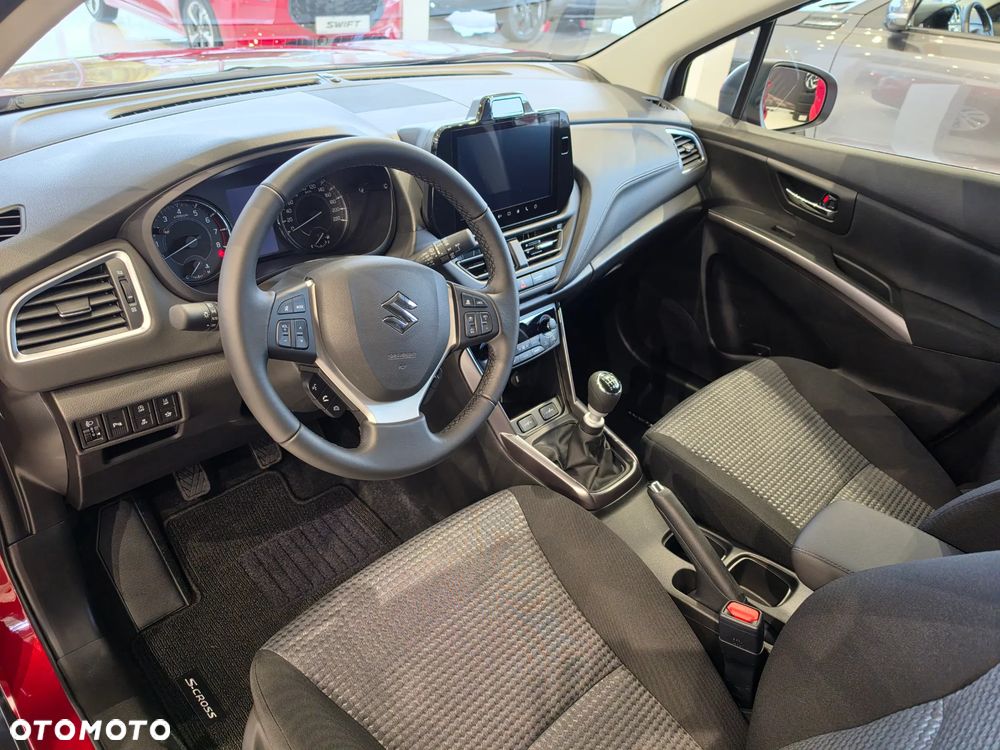 Suzuki S-Cross - 10