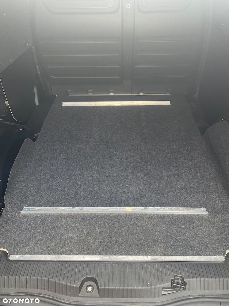 Renault Kangoo Van - 21