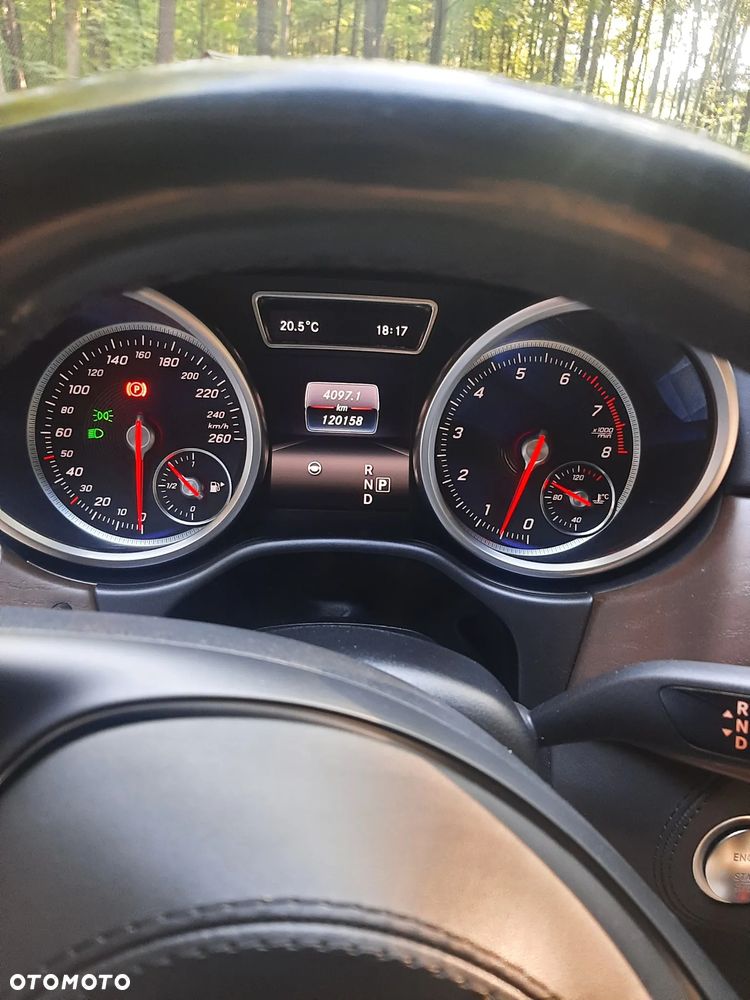 Mercedes-Benz GLS - 7
