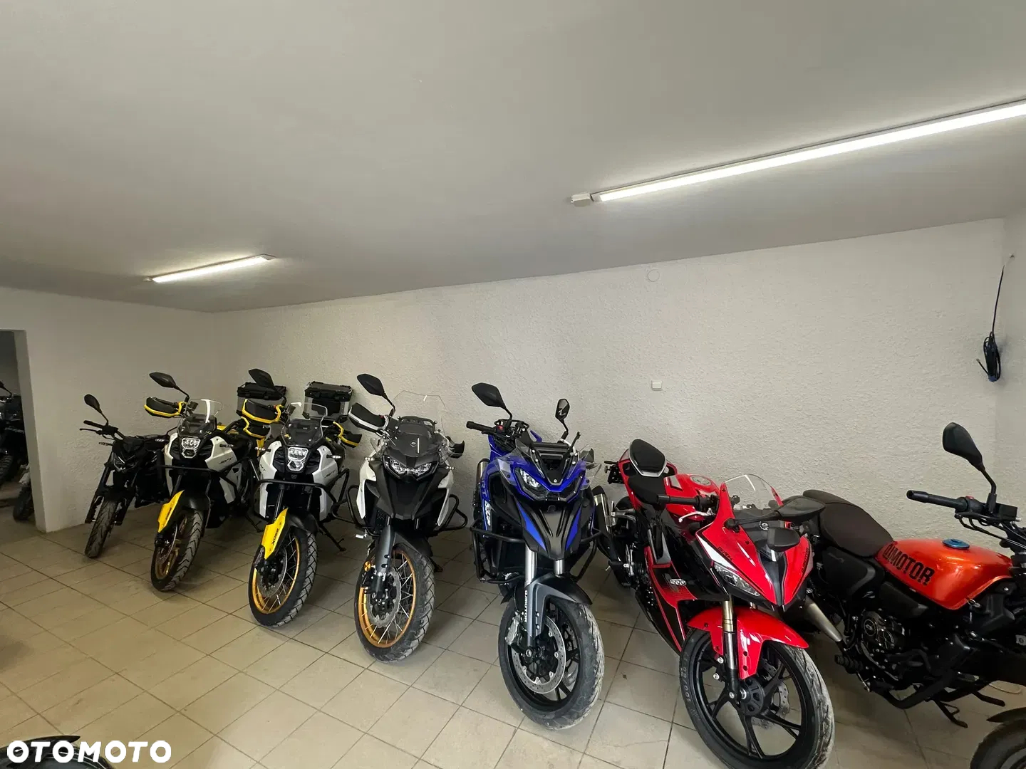 QJMOTOR SRK 125S - 9