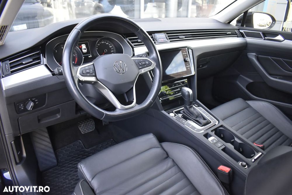Volkswagen Passat 2.0 TDI DSG Highline - 33