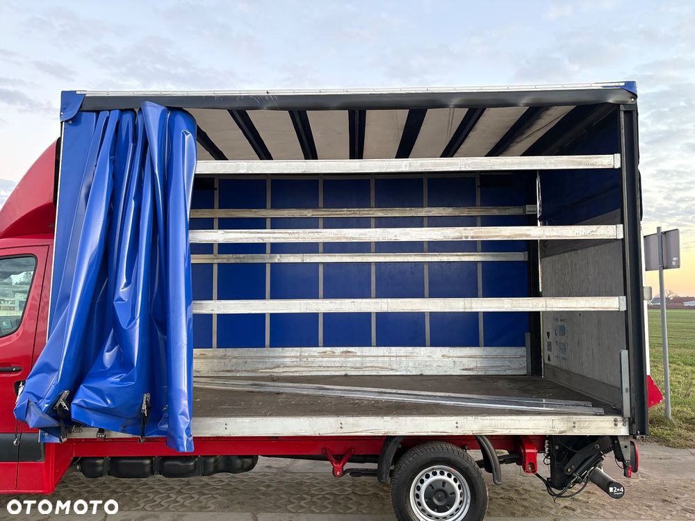 Mercedes-Benz Sprinter - 17