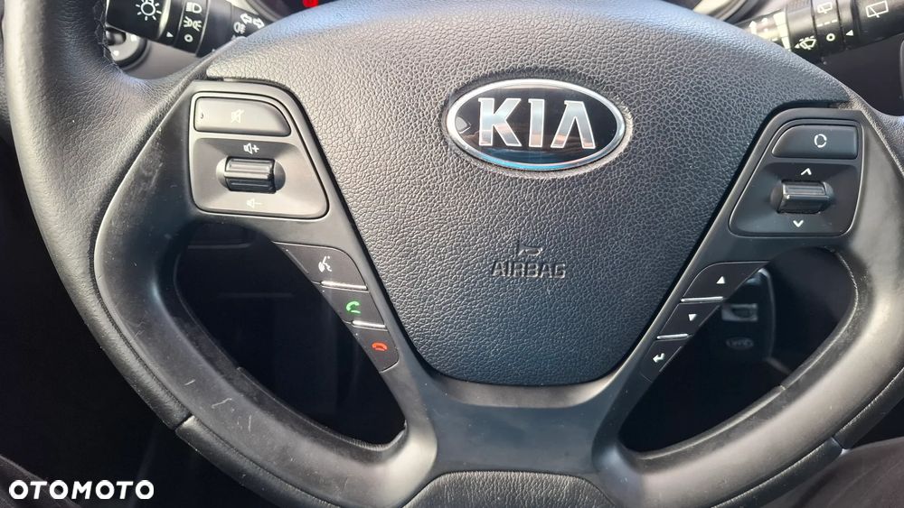 Kia Ceed 1.6 GDI Fifa World Cup Edition - 9