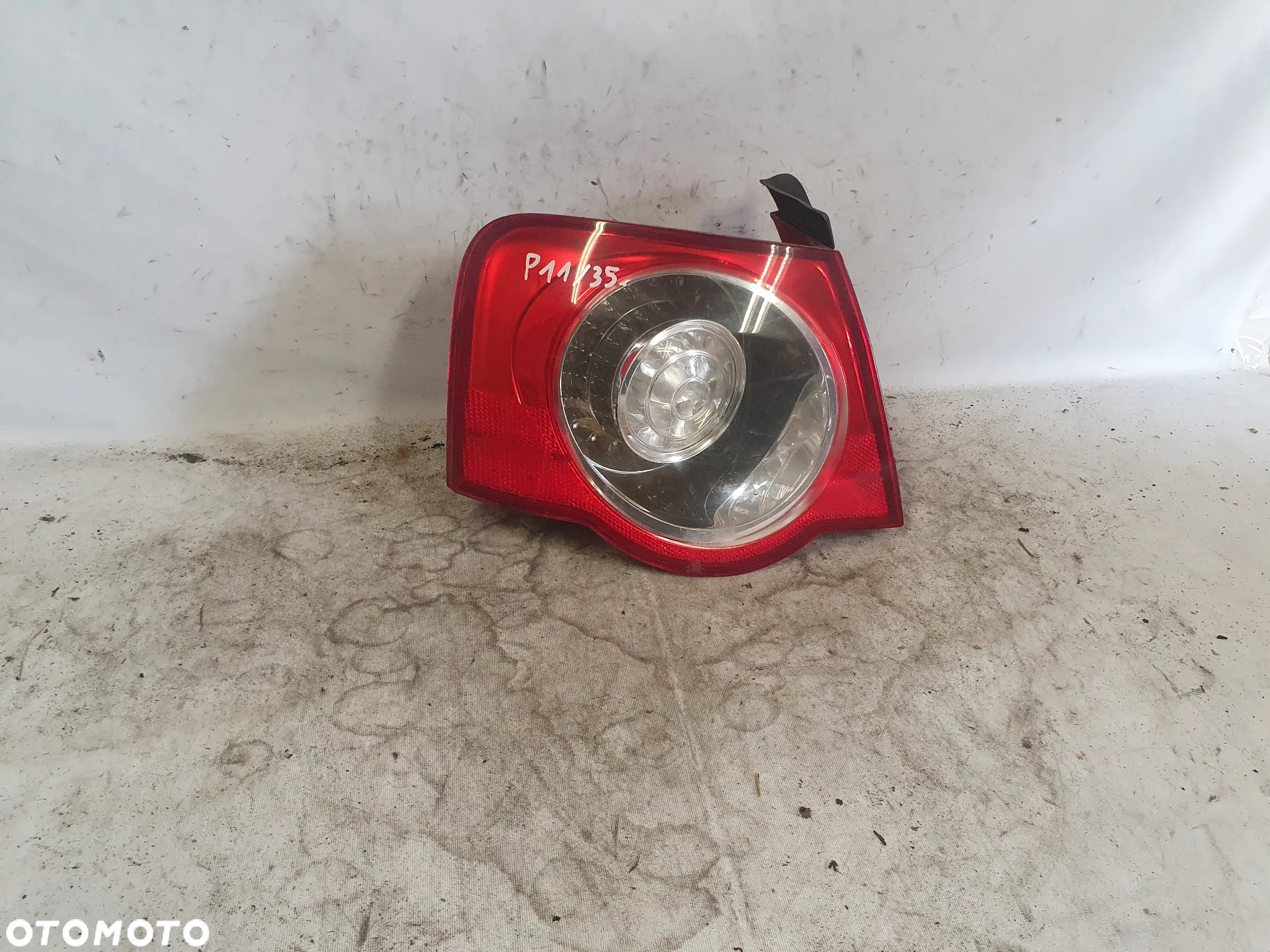 * LAMPA TYLNA PRAWA TYŁ PRAWO VOLKSWAGEN PASSAT B6 LED SEDAN - 3