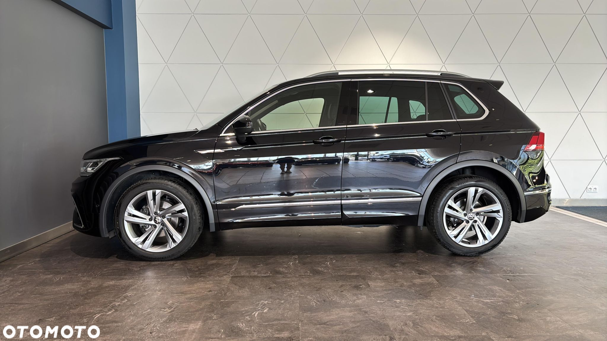 Volkswagen Tiguan 1.5 TSI EVO R-Line DSG - 2