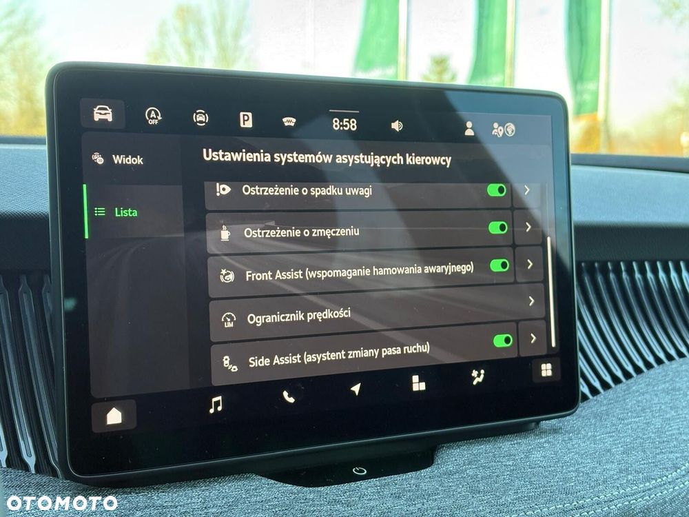 Skoda Superb 2.0 TDI SCR Selection DSG - 19