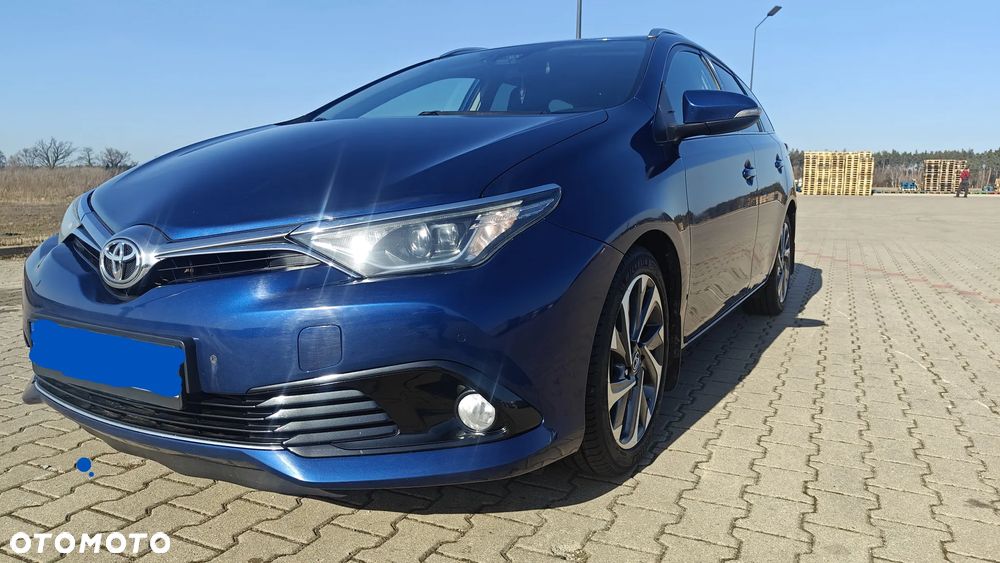 Toyota Auris 1.4 D-4D Premium Comfort - 2