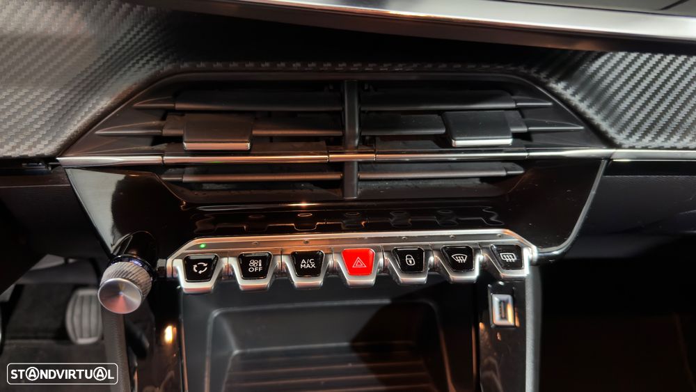 Peugeot 2008 PureTech 130 Allure - 25