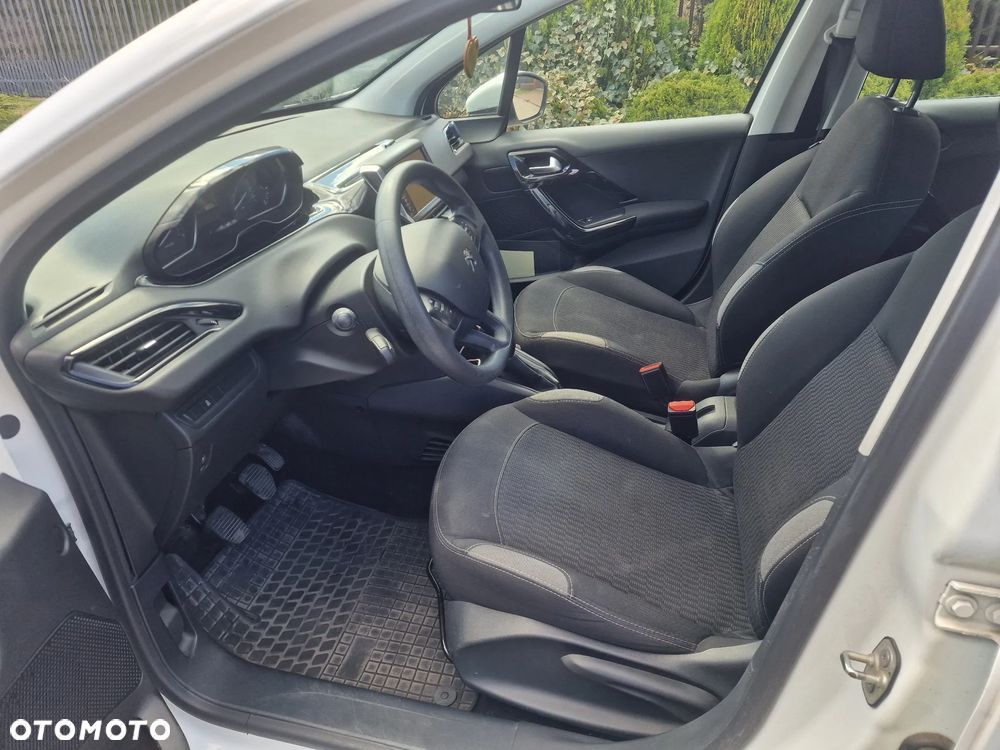 Peugeot 208 PureTech 82 Active - 9