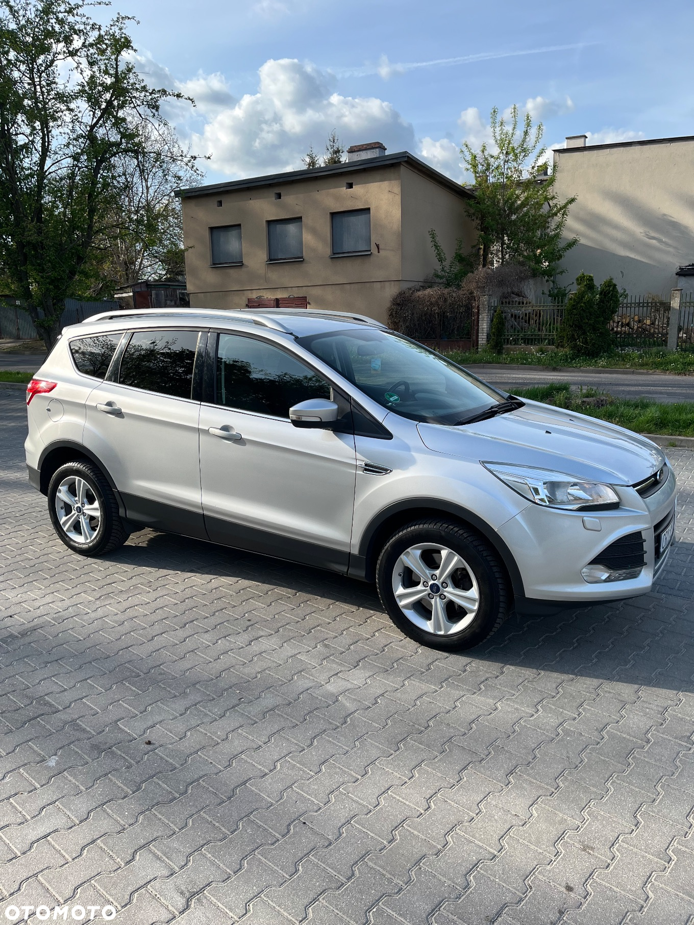Ford Kuga - 12