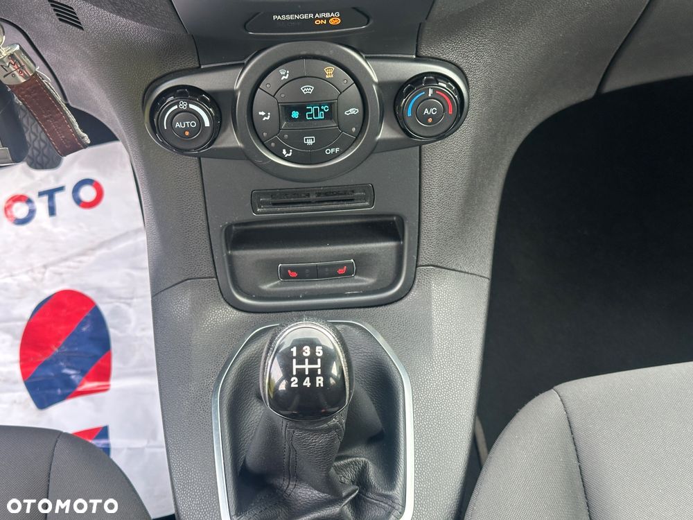 Ford Fiesta 1.25 Platinium X - 17